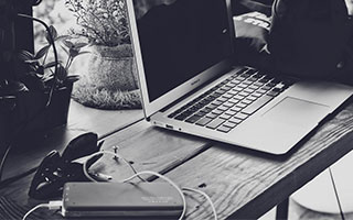 拉爵解雇3人！曼联狂赔3500万镑